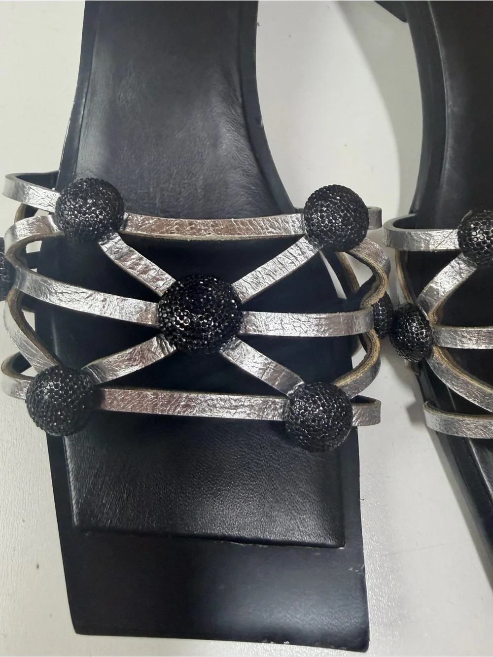 Tory Burch Black Crystal Bobble Silver Metallic Leather Square Toe Low Heels 8.5